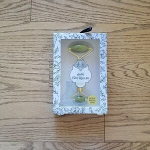 Jade Face Roller New Open Box